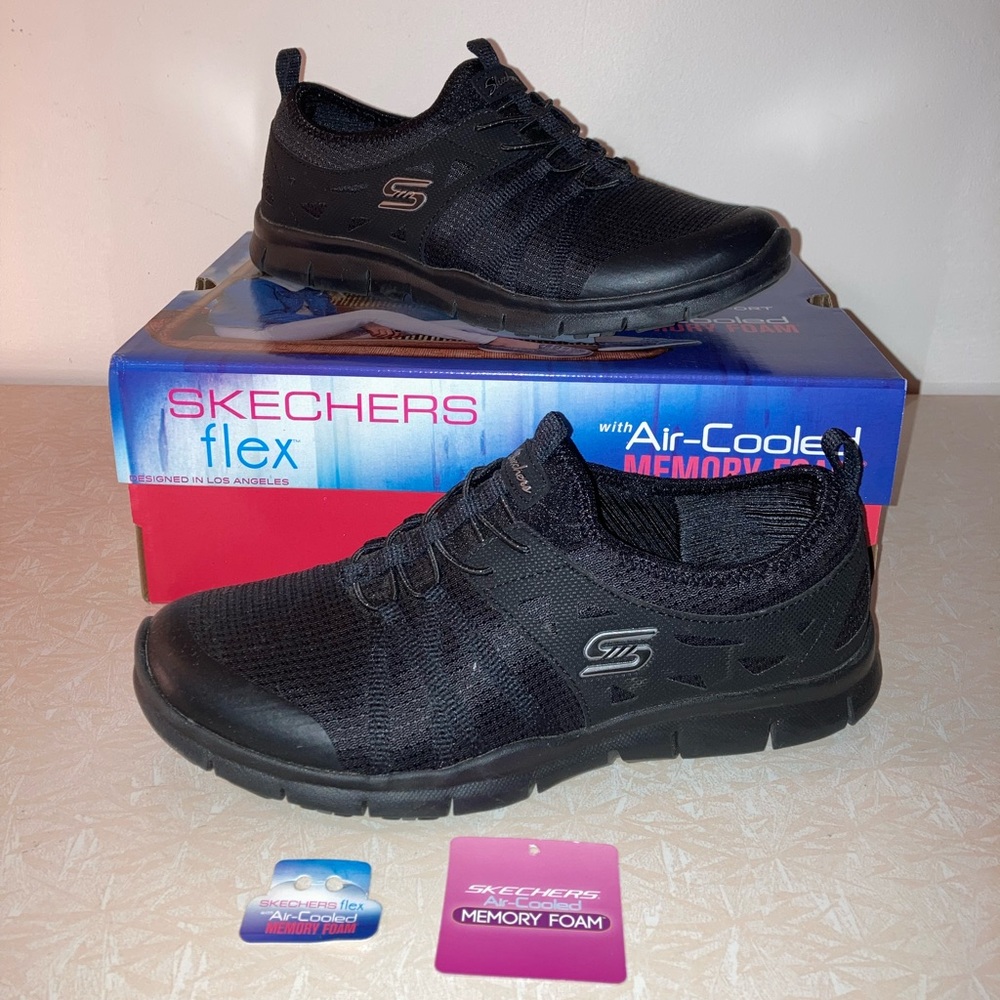 Womens Skechers Flex Memory Foam Slip on Shoes with box